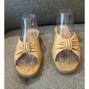 Natural Sport Sandals size 7.5 W